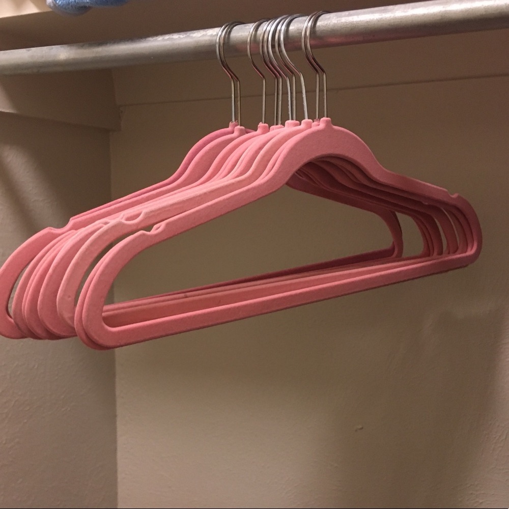 Simplify 10-pack slim Velvet Huggable Hangers